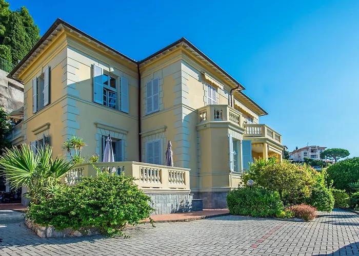 Oliviers -Agreable 2 Pieces Dans Maison Bourgeoise
